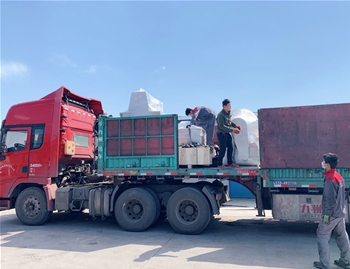 匯品滾揉機、鹽水注射機發(fā)貨現(xiàn)場