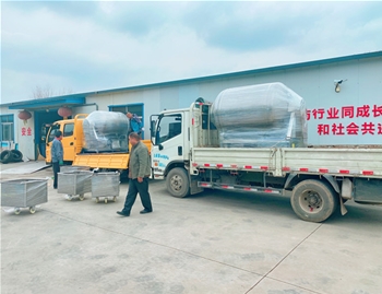 600L真空滾揉機加4臺料車發(fā)往武漢，1200L真空滾揉機發(fā)往深圳