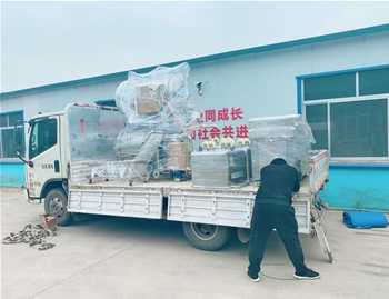 700雙層殺菌鍋、600雙室真空包裝機(jī)、200L不銹鋼料車，發(fā)貨河南許昌