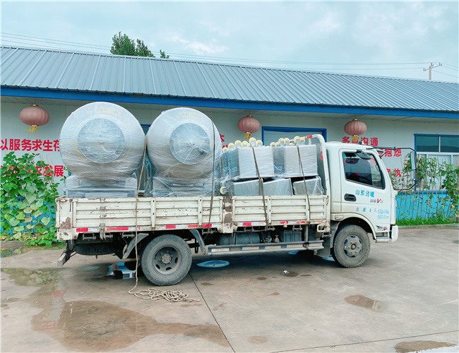 800L真空滾揉機2臺，200L料車15臺，發(fā)貨昌樂